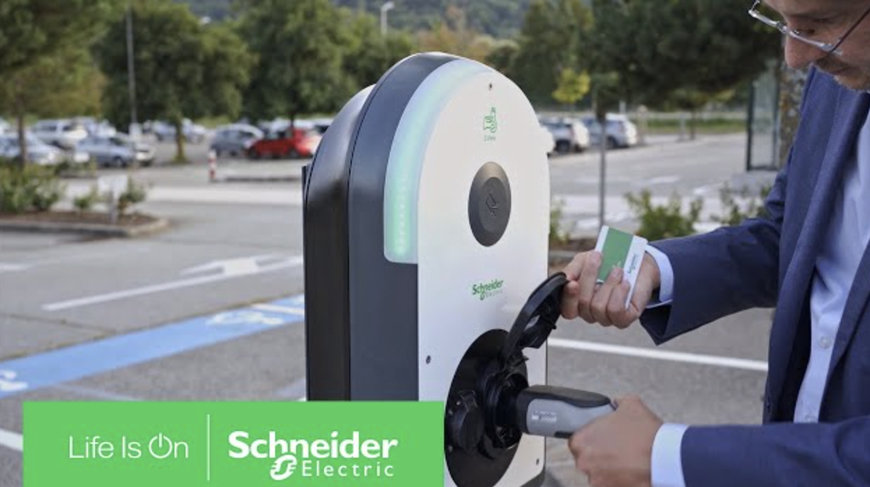 Schneider Electric presenta EVlink Pro DC: colonnina di ricarica veloce per veicoli elettrici ideale per applicazioni nel terziario e in aree pubbliche
